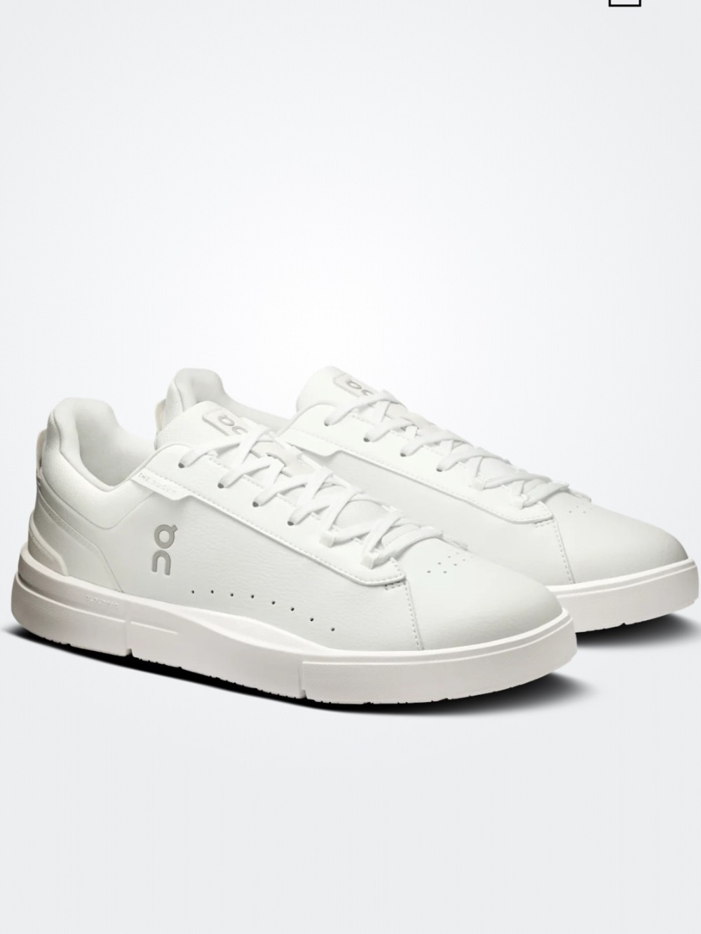 On Rodger Advantage Men’s Sneaker. Size 10.5. Brand New & in the box.